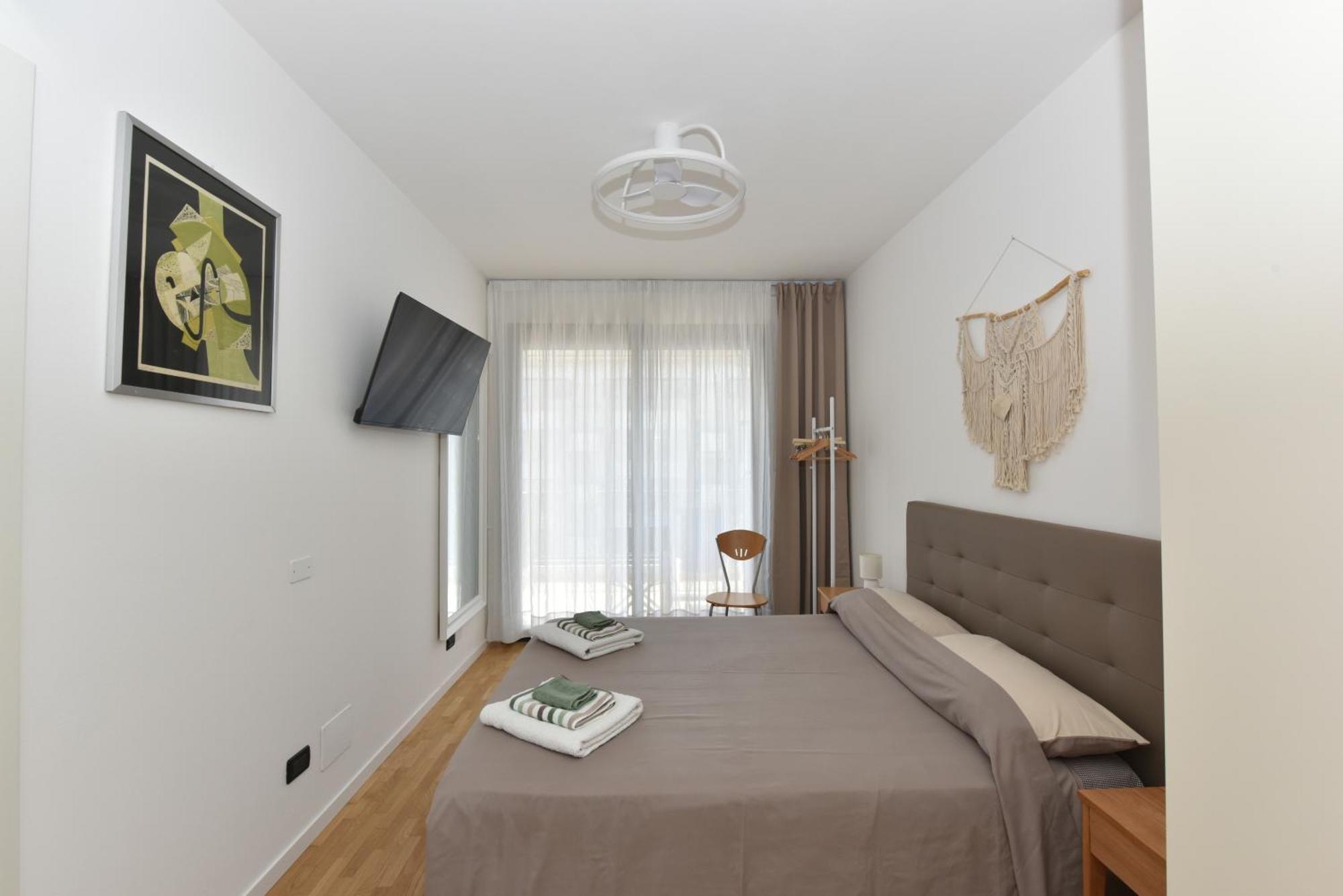 Casa Grace - Santa Monica *